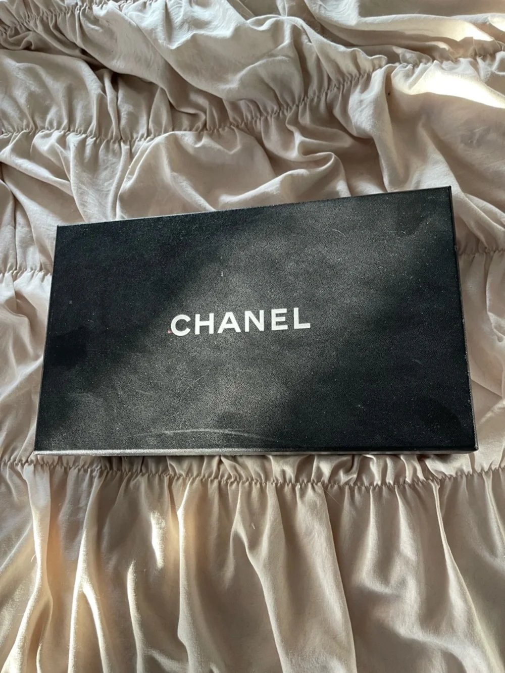 CHANEL Lavender Patent Leather Open-Toe Block Heel Mules - Picture 2 of 10